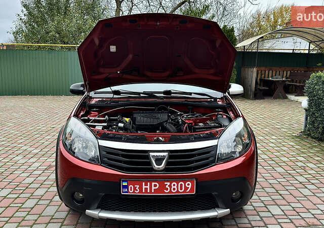 Красный Дачия Sandero StepWay, объемом двигателя 1.6 л и пробегом 115 тыс. км за 7599 $, фото 26 на Automoto.ua