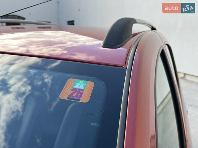 Красный Дачия Sandero StepWay, объемом двигателя 1.6 л и пробегом 139 тыс. км за 7350 $, фото 38 на Automoto.ua