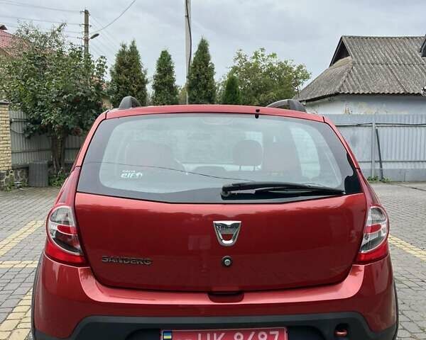 Красный Дачия Sandero StepWay, объемом двигателя 1.6 л и пробегом 117 тыс. км за 6900 $, фото 17 на Automoto.ua