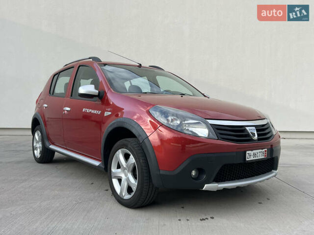 Красный Дачия Sandero StepWay, объемом двигателя 1.6 л и пробегом 139 тыс. км за 7350 $, фото 1 на Automoto.ua