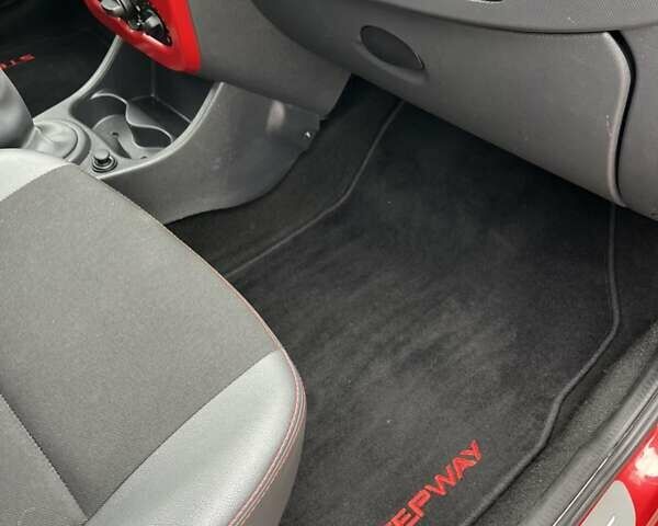 Красный Дачия Sandero StepWay, объемом двигателя 1.6 л и пробегом 117 тыс. км за 6900 $, фото 33 на Automoto.ua