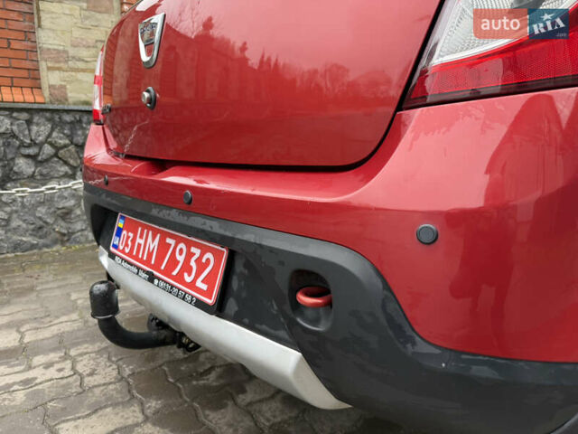 Красный Дачия Sandero StepWay, объемом двигателя 1.6 л и пробегом 163 тыс. км за 6950 $, фото 68 на Automoto.ua
