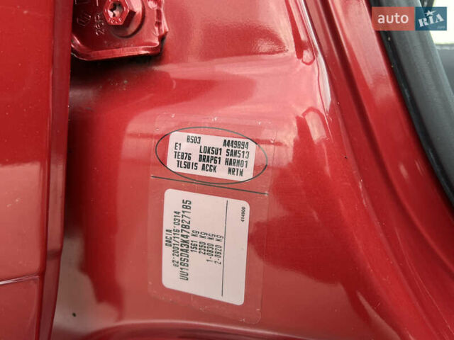 Красный Дачия Sandero StepWay, объемом двигателя 1.6 л и пробегом 139 тыс. км за 7350 $, фото 108 на Automoto.ua