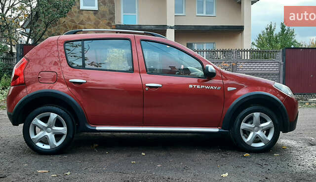 Красный Дачия Sandero StepWay, объемом двигателя 1.6 л и пробегом 183 тыс. км за 6850 $, фото 13 на Automoto.ua