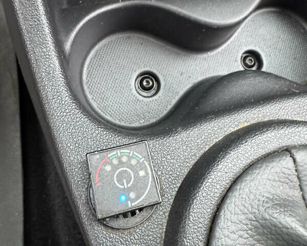 Красный Дачия Sandero StepWay, объемом двигателя 1.6 л и пробегом 185 тыс. км за 7350 $, фото 29 на Automoto.ua