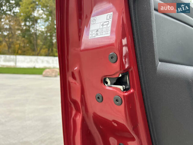 Красный Дачия Sandero StepWay, объемом двигателя 1.6 л и пробегом 139 тыс. км за 7350 $, фото 126 на Automoto.ua