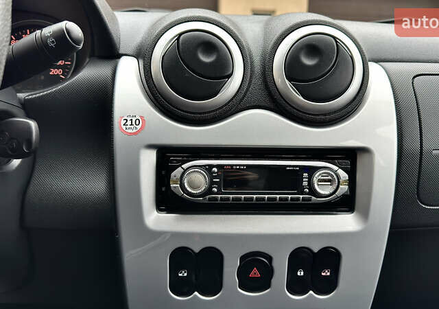 Красный Дачия Sandero StepWay, объемом двигателя 1.6 л и пробегом 115 тыс. км за 7599 $, фото 51 на Automoto.ua