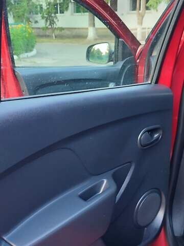 Красный Дачия Sandero StepWay, объемом двигателя 1.5 л и пробегом 216 тыс. км за 7350 $, фото 18 на Automoto.ua