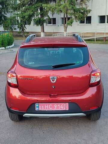 Красный Дачия Sandero StepWay, объемом двигателя 1.5 л и пробегом 216 тыс. км за 7450 $, фото 18 на Automoto.ua