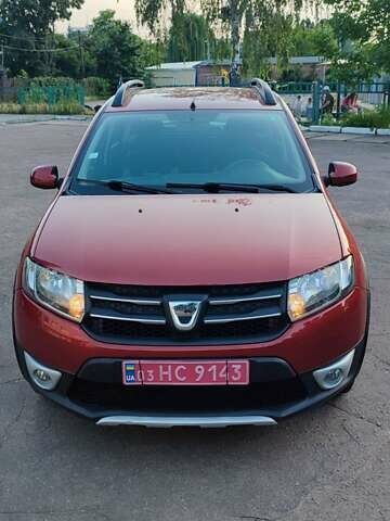 Красный Дачия Sandero StepWay, объемом двигателя 1.5 л и пробегом 216 тыс. км за 7350 $, фото 7 на Automoto.ua