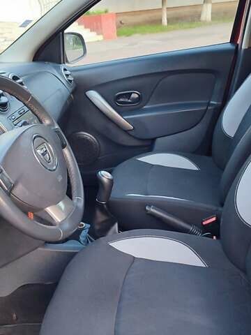 Красный Дачия Sandero StepWay, объемом двигателя 1.5 л и пробегом 216 тыс. км за 7450 $, фото 28 на Automoto.ua