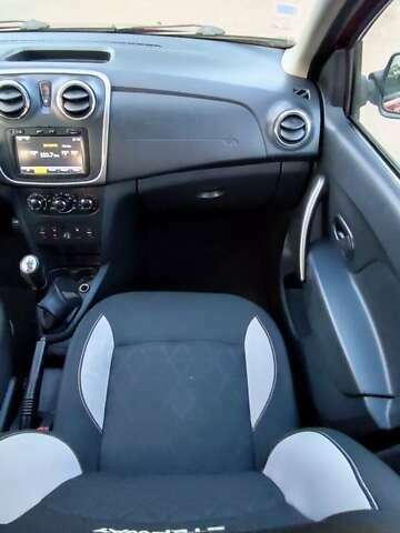 Красный Дачия Sandero StepWay, объемом двигателя 1.5 л и пробегом 216 тыс. км за 7350 $, фото 35 на Automoto.ua