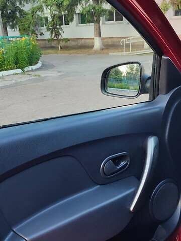 Красный Дачия Sandero StepWay, объемом двигателя 1.5 л и пробегом 216 тыс. км за 7350 $, фото 17 на Automoto.ua