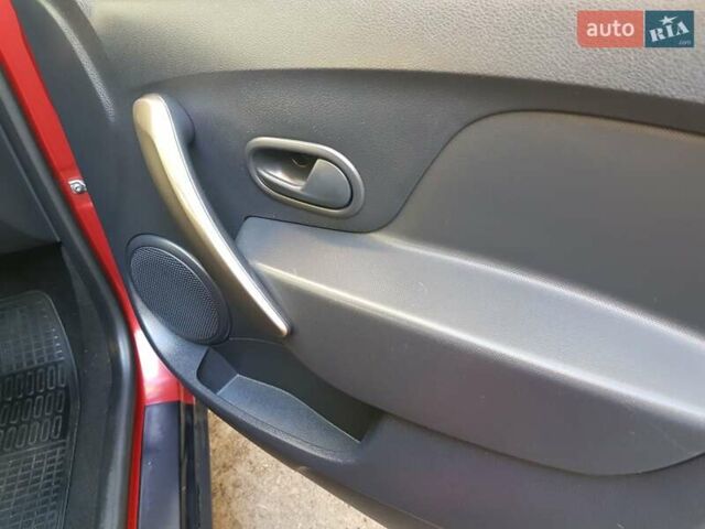 Красный Дачия Sandero StepWay, объемом двигателя 0 л и пробегом 174 тыс. км за 7555 $, фото 26 на Automoto.ua