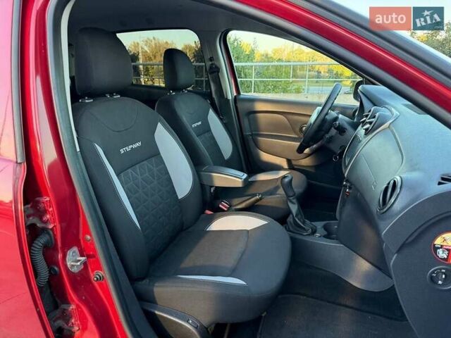 Червоний Дачія Sandero StepWay, об'ємом двигуна 1.46 л та пробігом 90 тис. км за 8850 $, фото 26 на Automoto.ua