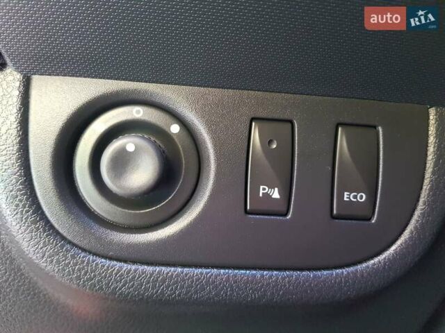Красный Дачия Sandero StepWay, объемом двигателя 0 л и пробегом 174 тыс. км за 7599 $, фото 23 на Automoto.ua