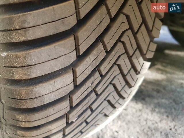 Красный Дачия Sandero StepWay, объемом двигателя 0 л и пробегом 174 тыс. км за 7555 $, фото 16 на Automoto.ua