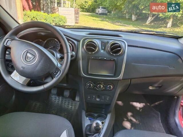 Красный Дачия Sandero StepWay, объемом двигателя 1.5 л и пробегом 90 тыс. км за 8499 $, фото 6 на Automoto.ua