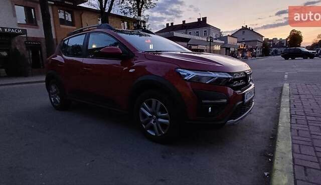 Красный Дачия Sandero StepWay, объемом двигателя 1 л и пробегом 26 тыс. км за 13150 $, фото 2 на Automoto.ua
