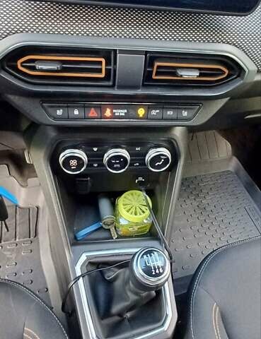 Червоний Дачія Sandero StepWay, об'ємом двигуна 1 л та пробігом 28 тис. км за 12200 $, фото 16 на Automoto.ua