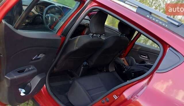 Красный Дачия Sandero StepWay, объемом двигателя 1 л и пробегом 26 тыс. км за 13150 $, фото 20 на Automoto.ua