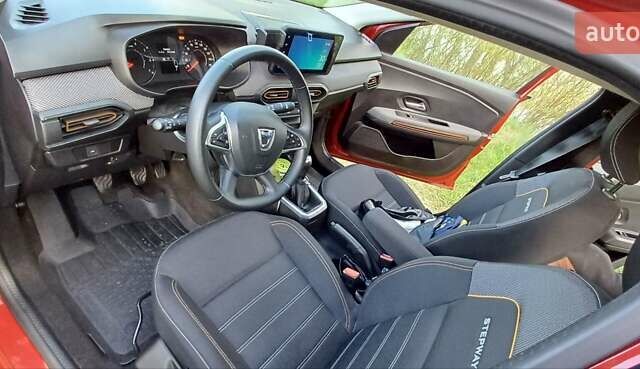 Червоний Дачія Sandero StepWay, об'ємом двигуна 1 л та пробігом 28 тис. км за 12200 $, фото 23 на Automoto.ua