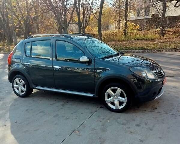 Дачия Sandero StepWay, объемом двигателя 1.6 л и пробегом 172 тыс. км за 6500 $, фото 6 на Automoto.ua