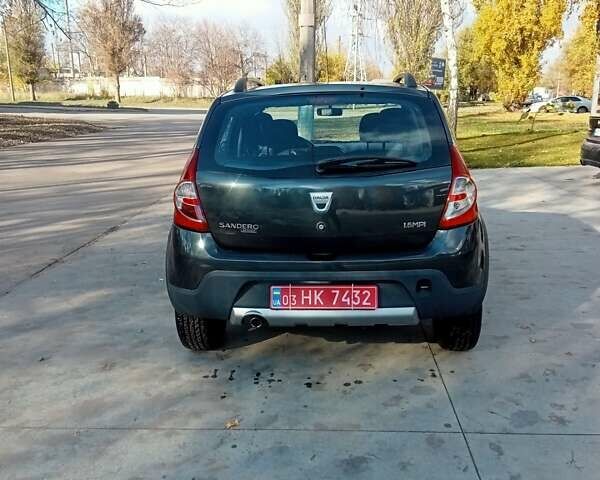 Дачия Sandero StepWay, объемом двигателя 1.6 л и пробегом 172 тыс. км за 6500 $, фото 3 на Automoto.ua