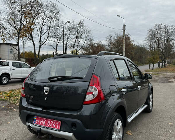 Дачія Sandero StepWay, об'ємом двигуна 1.6 л та пробігом 163 тис. км за 6999 $, фото 4 на Automoto.ua