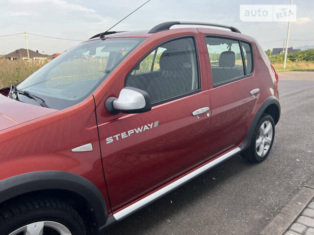 Дачия Sandero StepWay, объемом двигателя 1.6 л и пробегом 131 тыс. км за 6900 $, фото 2 на Automoto.ua