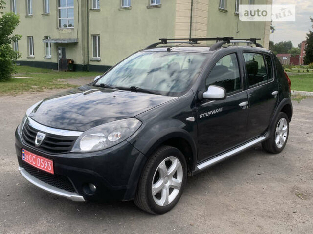 Дачия Sandero StepWay, объемом двигателя 1.6 л и пробегом 185 тыс. км за 5900 $, фото 13 на Automoto.ua