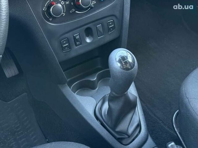 Дачия Sandero StepWay 2014 в Киеве на Automoto.ua Дачия Sandero StepWay, объемом двигателя 1.5 л и пробегом 90 тыс. км за 8850 $, фото 29 на Automoto.ua