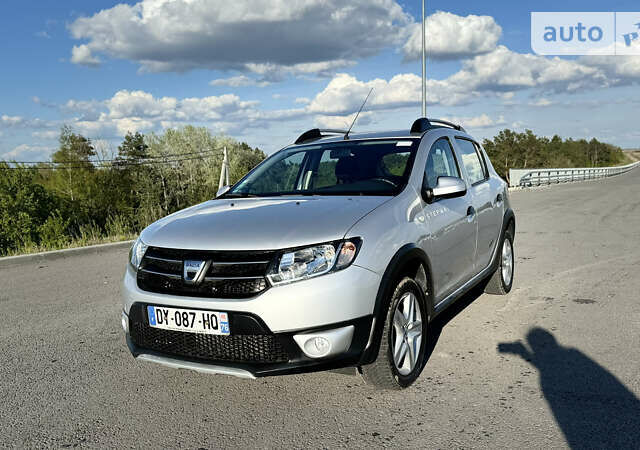 Дачия Sandero StepWay, объемом двигателя 1.5 л и пробегом 116 тыс. км за 8700 $, фото 6 на Automoto.ua