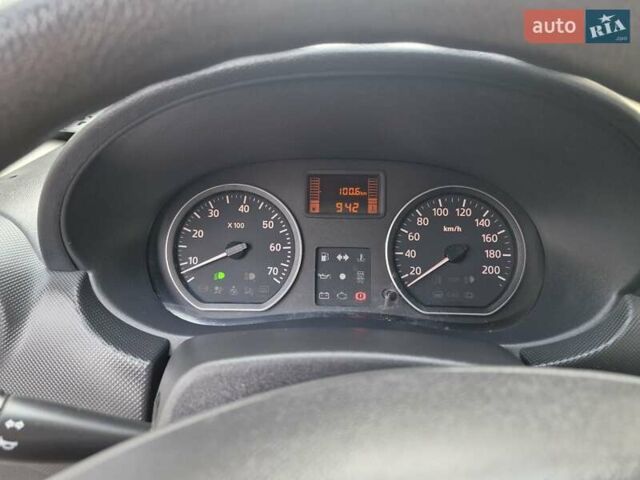 Серый Дачия Sandero StepWay, объемом двигателя 1.6 л и пробегом 200 тыс. км за 5700 $, фото 20 на Automoto.ua