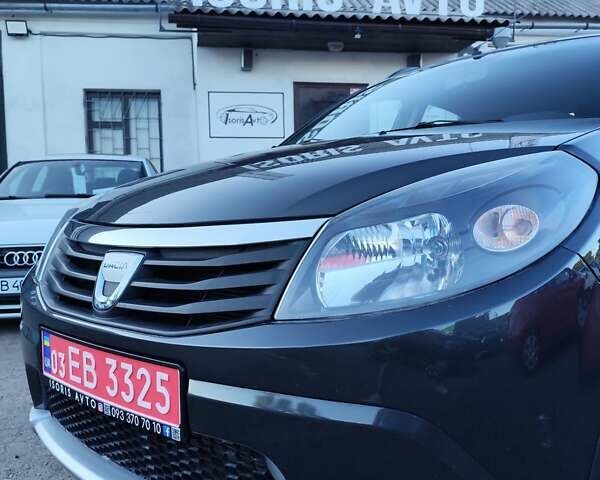 Серый Дачия Sandero StepWay, объемом двигателя 1.6 л и пробегом 190 тыс. км за 6600 $, фото 5 на Automoto.ua