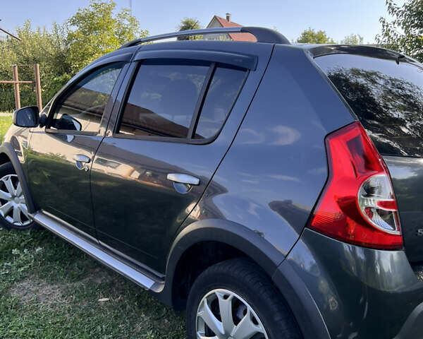 Серый Дачия Sandero StepWay, объемом двигателя 1.6 л и пробегом 144 тыс. км за 6500 $, фото 6 на Automoto.ua