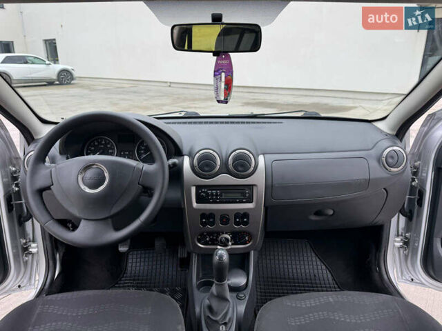 Серый Дачия Sandero StepWay, объемом двигателя 1.6 л и пробегом 175 тыс. км за 6200 $, фото 10 на Automoto.ua