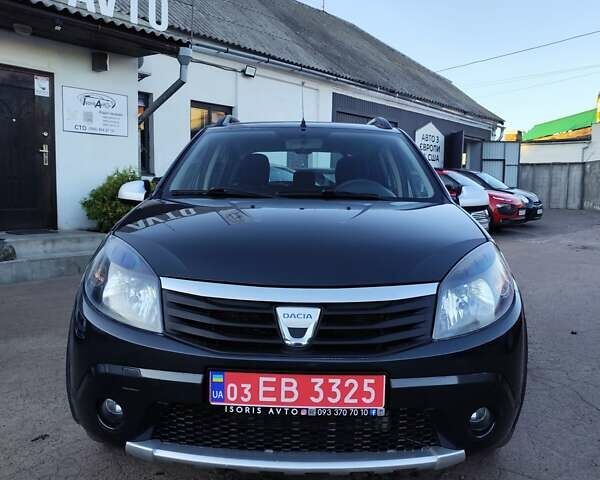 Серый Дачия Sandero StepWay, объемом двигателя 1.6 л и пробегом 190 тыс. км за 6800 $, фото 9 на Automoto.ua