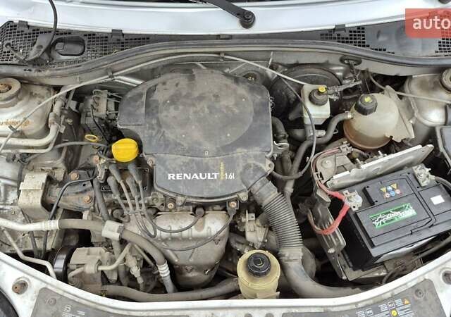 Серый Дачия Sandero StepWay, объемом двигателя 1.6 л и пробегом 62 тыс. км за 7500 $, фото 20 на Automoto.ua