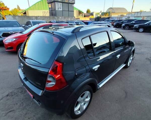 Серый Дачия Sandero StepWay, объемом двигателя 1.6 л и пробегом 190 тыс. км за 6800 $, фото 13 на Automoto.ua