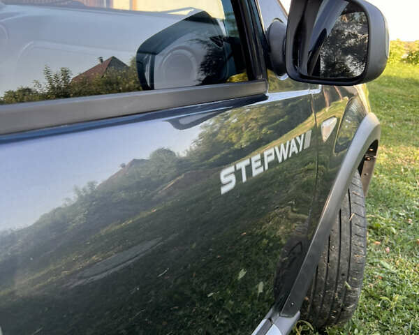 Серый Дачия Sandero StepWay, объемом двигателя 1.6 л и пробегом 144 тыс. км за 6500 $, фото 10 на Automoto.ua