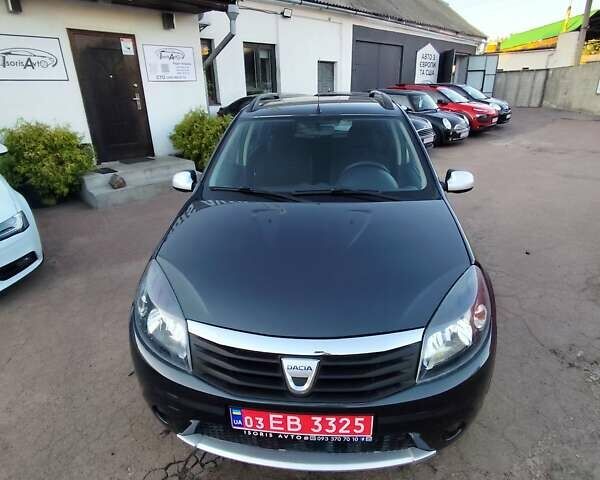 Серый Дачия Sandero StepWay, объемом двигателя 1.6 л и пробегом 190 тыс. км за 6800 $, фото 17 на Automoto.ua