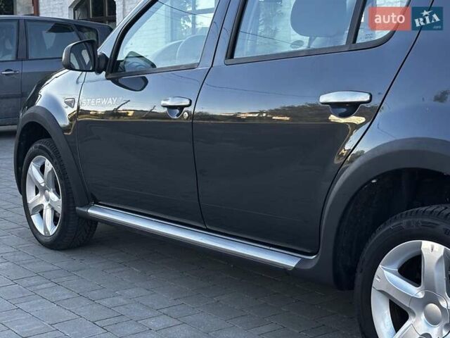 Серый Дачия Sandero StepWay, объемом двигателя 0 л и пробегом 129 тыс. км за 6599 $, фото 23 на Automoto.ua