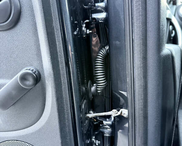 Серый Дачия Sandero StepWay, объемом двигателя 1.6 л и пробегом 141 тыс. км за 6200 $, фото 119 на Automoto.ua