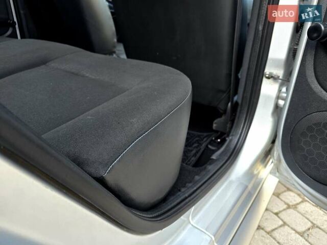 Сірий Дачія Sandero StepWay, об'ємом двигуна 1.6 л та пробігом 147 тис. км за 6800 $, фото 82 на Automoto.ua