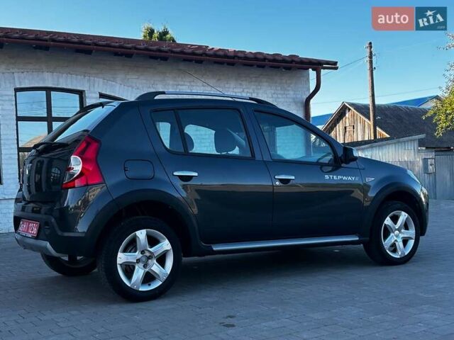 Серый Дачия Sandero StepWay, объемом двигателя 0 л и пробегом 129 тыс. км за 6599 $, фото 43 на Automoto.ua