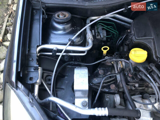 Серый Дачия Sandero StepWay, объемом двигателя 1.6 л и пробегом 180 тыс. км за 5750 $, фото 13 на Automoto.ua