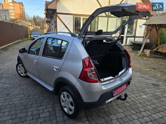 Сірий Дачія Sandero StepWay, об'ємом двигуна 1.6 л та пробігом 147 тис. км за 6800 $, фото 111 на Automoto.ua