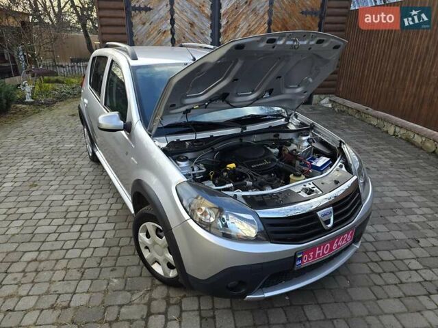 Сірий Дачія Sandero StepWay, об'ємом двигуна 1.6 л та пробігом 147 тис. км за 6800 $, фото 118 на Automoto.ua