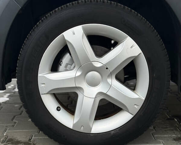 Серый Дачия Sandero StepWay, объемом двигателя 1.6 л и пробегом 141 тыс. км за 6200 $, фото 100 на Automoto.ua